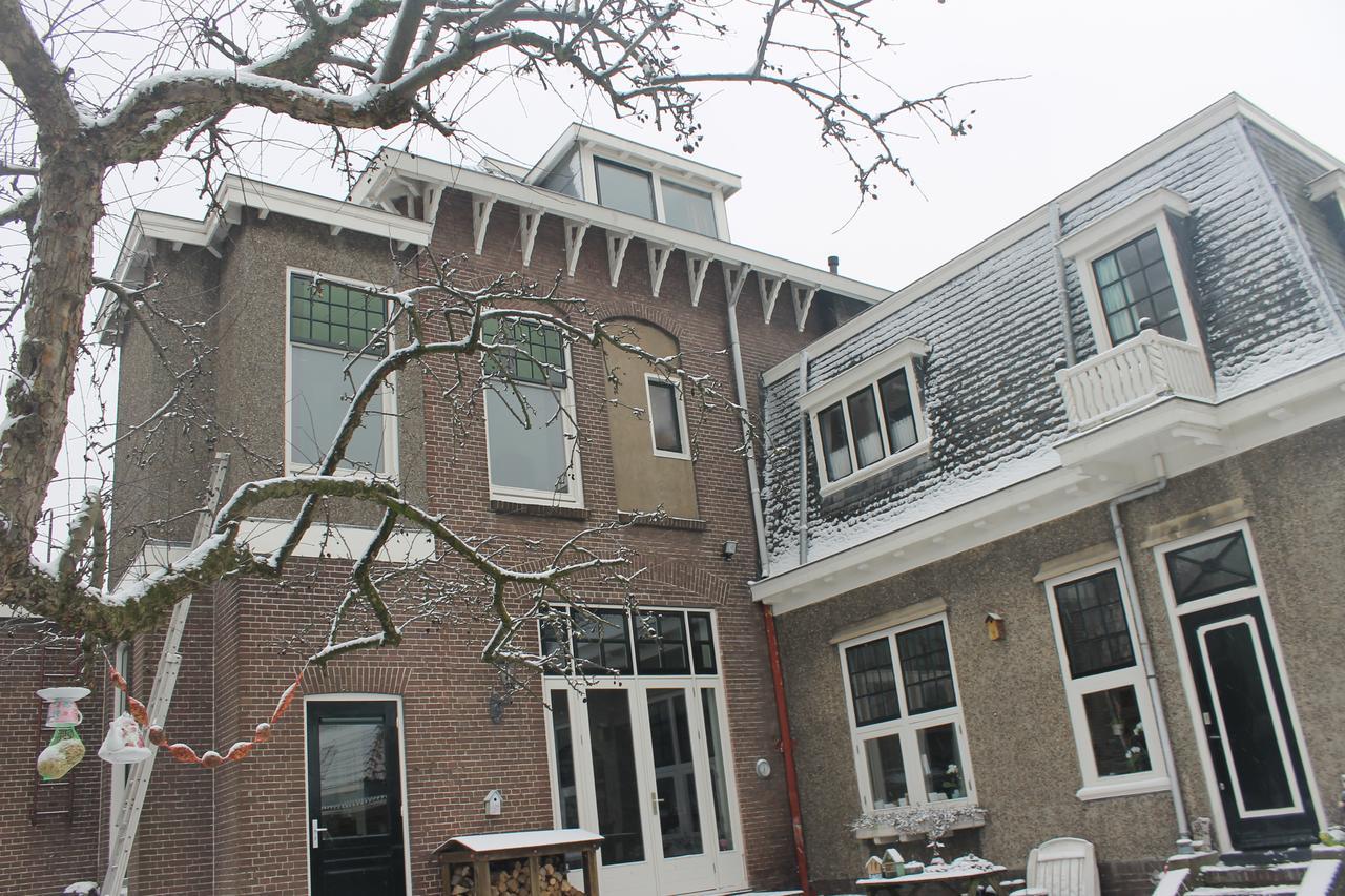 Bed And Breakfast De Verkadekamer Zaandam Esterno foto